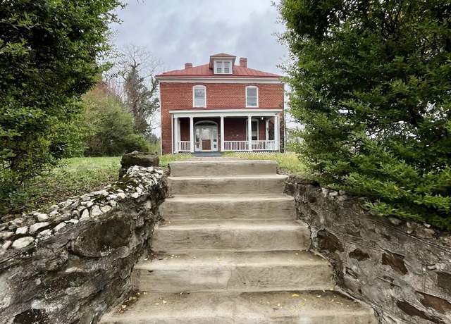 Property at 501 Ridge St, Charlottesville, VA 22902, 5 beds, 2 baths