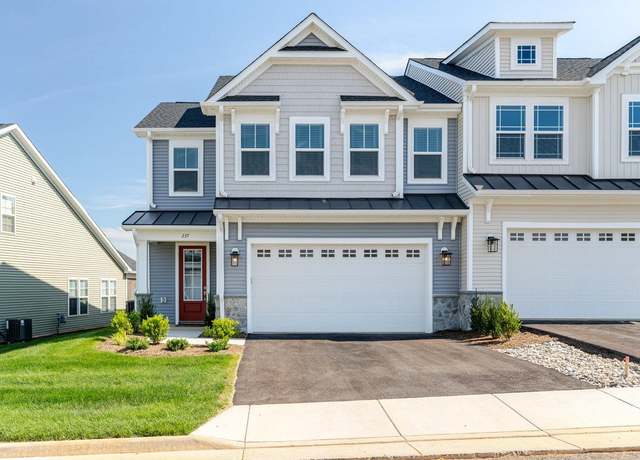 Property at 237 Ridgeline Dr, Waynesboro, VA 22980, 3 beds, 2.5 baths