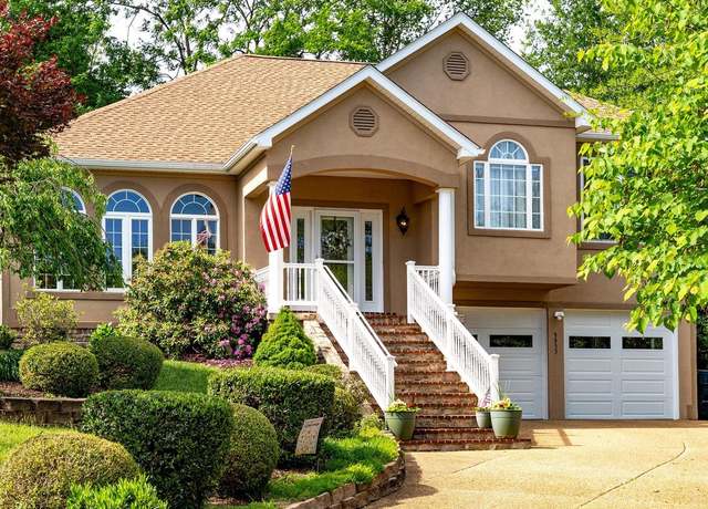 Property at 3953 Cavalry Ln, Penn Laird, VA 22846, 4 beds, 3 baths