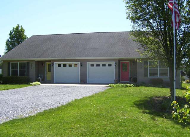 Property at 424 & 428 Ronna Pl, Mcgaheysville, VA 22840, 4 beds, 4 baths