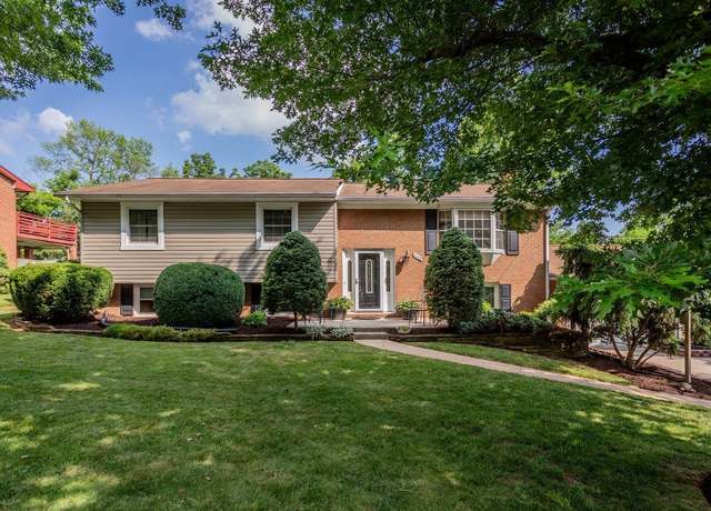 Property at 1112 Sharpes Dr, Harrisonburg, VA 22801, 5 beds, 3 baths