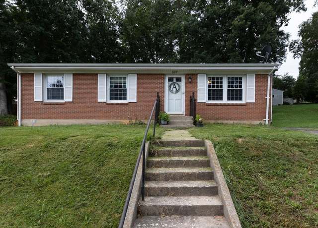 Property at 607 David St, Staunton, VA 24401, 3 beds, 1 bath