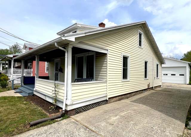 Property at 640 Collicello St, Harrisonburg, VA 22802, 3 beds, 1.5 baths