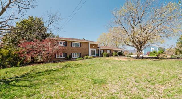Photo of 115 Gregory St, Shenandoah, VA 22849