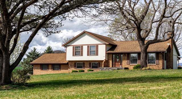 Photo of 456 Eckert Cir, Rockingham, VA 22801