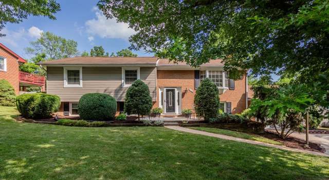 Photo of 1112 Sharpes Dr, Harrisonburg, VA 22801