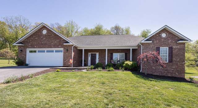 Photo of 102 Millview Dr, Bridgewater, VA 22812