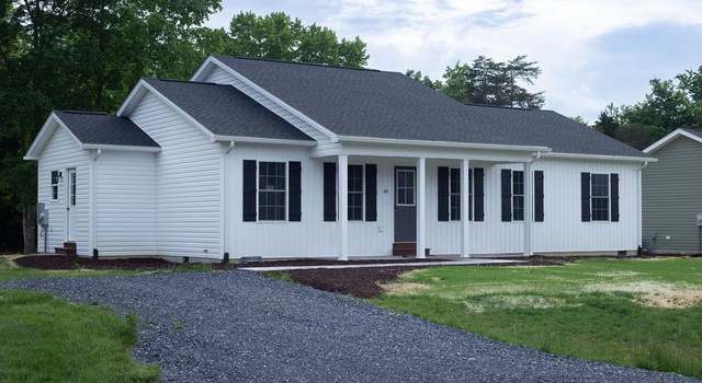 Photo of 49 Evergreen Ct, Grottoes, VA 24441
