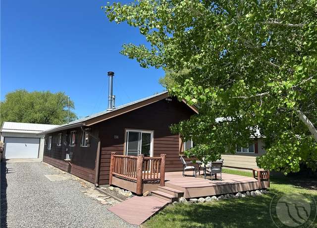 Property at 114 N Montana Ave, Absarokee, MT 59001, 2 beds, 1.5 baths