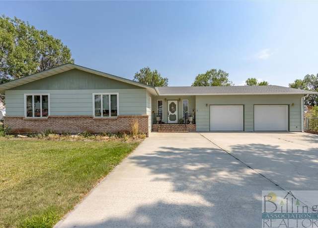 Property at 1222 2nd St E, Roundup, MT 59072, 3 beds, 2.5 baths