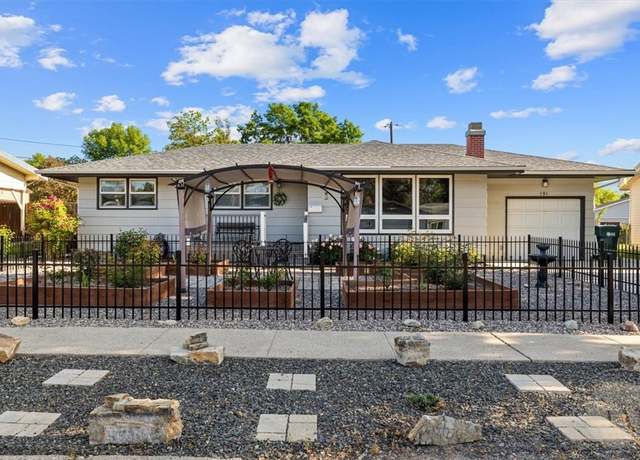 Property at 191 Lexington Drive Dr, Billings, MT 59102, 5 beds, 2 baths