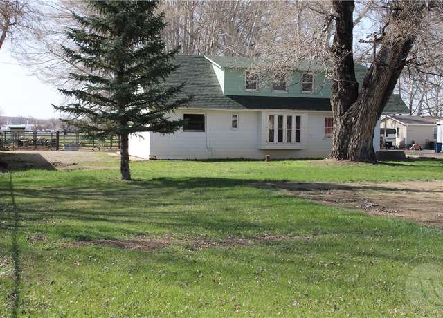 Property at 15 Loveland Ave Ave, Edgar, MT 59026, 5 beds, 2 baths