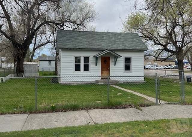 Property at 224 N 17th St St, Billings, MT 59101, 3 beds, 2 baths