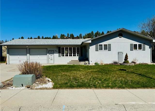 Property at 521 Indian Trl, Billings, MT 59105, 4 beds, 3 baths