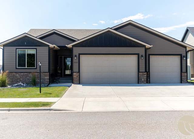 Property at 5320 Amherst Dr, Billings, MT 59106, 3 beds, 2 baths