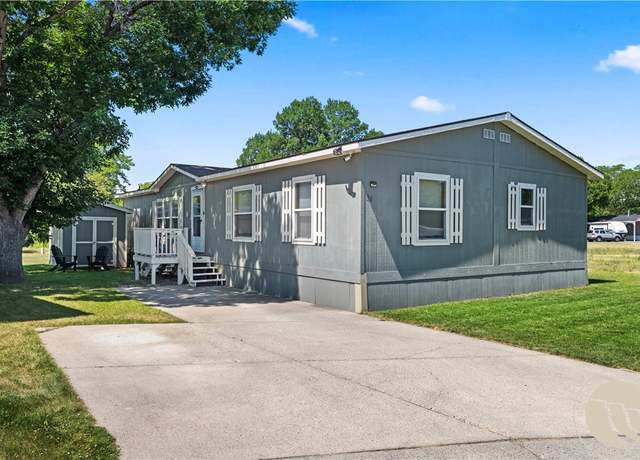 Property at 30 Brookpark Dr, Billings, MT 59102, 3 beds, 2 baths
