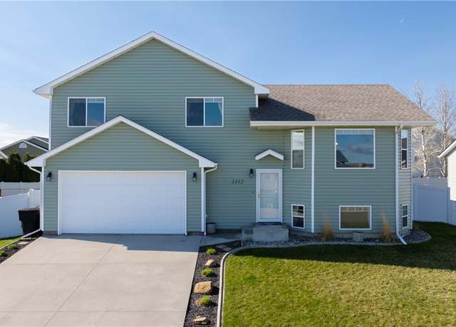 Property at 1312 Matador Avenue Ave, Billings, MT 59105, 3 beds, 2.5 baths