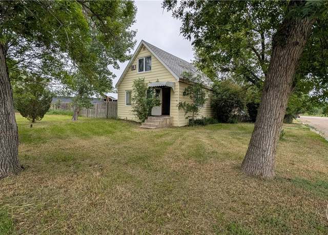 Property at 103 N Central Ave, Fairview, MT 59221, 2 beds, 1 bath