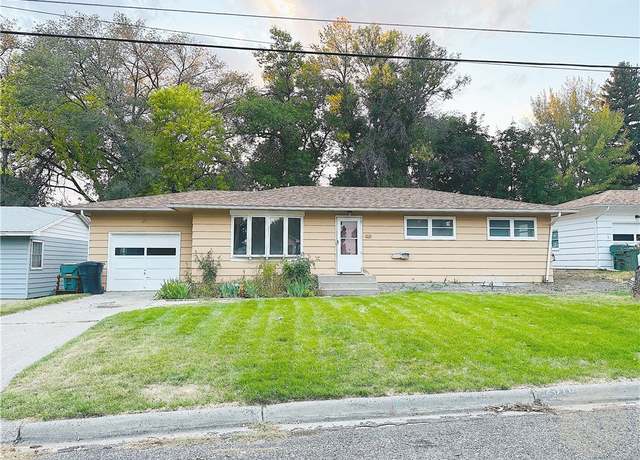 Property at 2610 W Bridger Dr, Billings, MT 59102, 5 beds, 1.5 baths