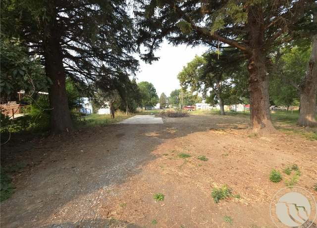 Property at 113 3rd Street St SE, Park City, MT 59063