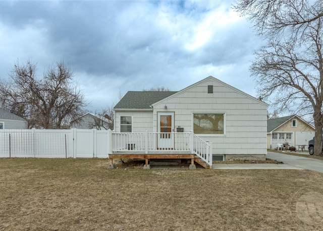 Property at 927 Miles Ave, Billings, MT 59101, 3 beds, 2 baths