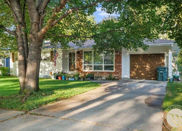 Property at 2124 Dahlia Lane Ln, Billings, MT 59102, 6 beds, 2 baths