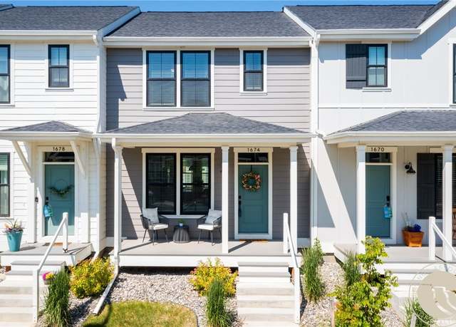 Property at 1674 St George Blvd, Billings, MT 59101, 2 beds, 2.5 baths