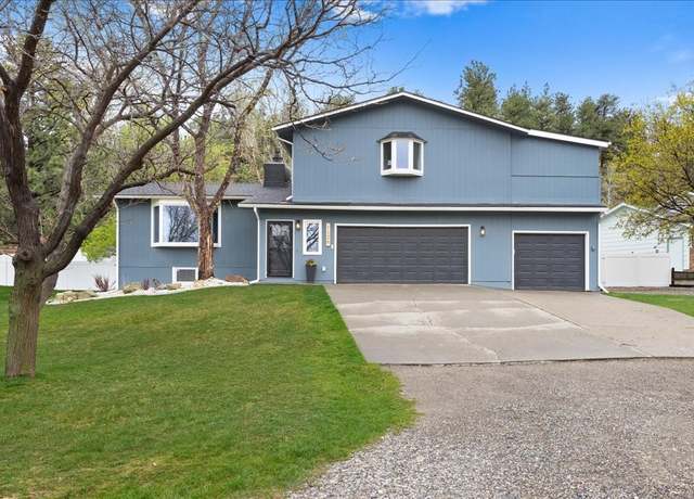Property at 1126 Evergreen Dr Dr, Billings, MT 59105, 5 beds, 2.5 baths