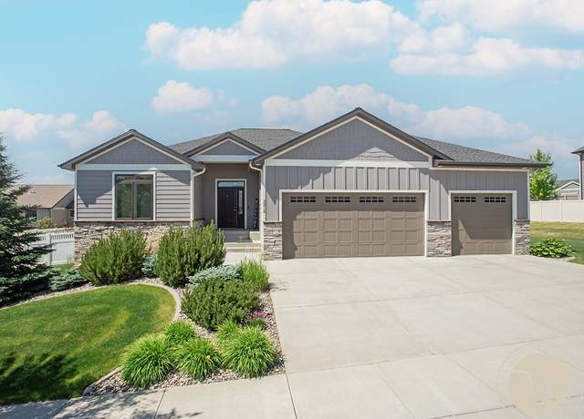 Property at 3212 Peregrine Lane Ln, Billings, MT 59106, 4 beds, 3 baths