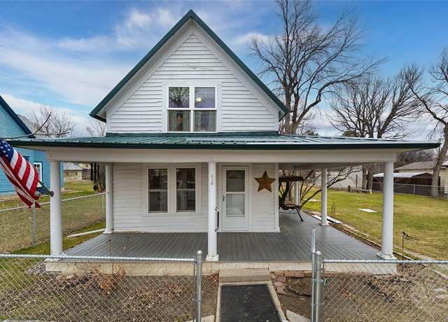 Property at 54 E 2nd Ave Ave N, Columbus, MT 59019, 3 beds, 2 baths