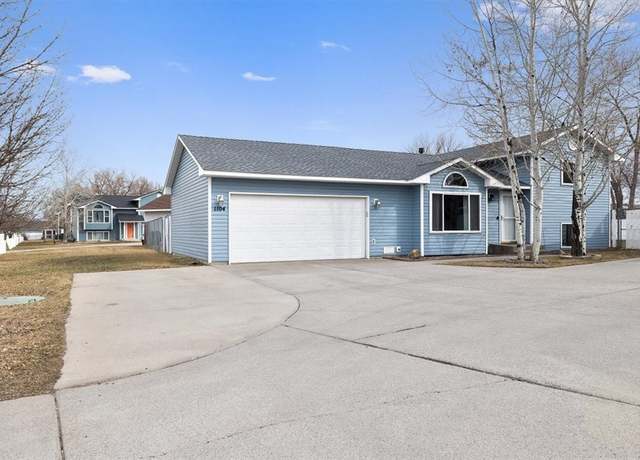 Property at 1104 Competition Ave Ave, Billings, MT 59105, 4 beds, 2 baths