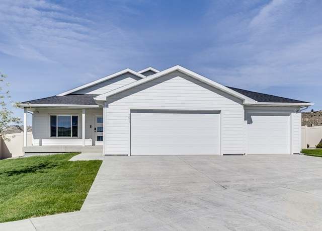 Property at 7077 Copper Bend Blvd Blvd, Billings, MT 59106, 3 beds, 2 baths