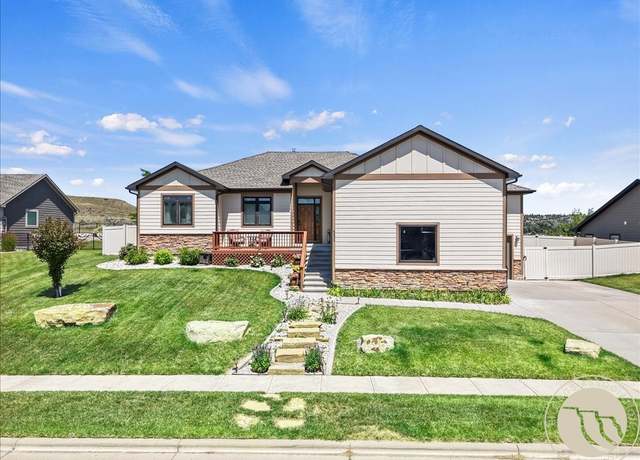 Property at 6235 Western Bluffs Blvd, Billings, MT 59106, 5 beds, 3 baths