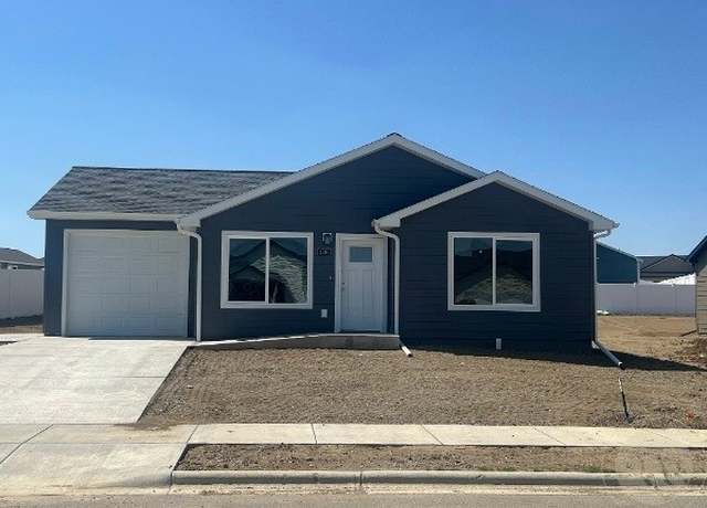Property at 2232 Lindero Blvd, Billings, MT 59105, 3 beds, 2 baths