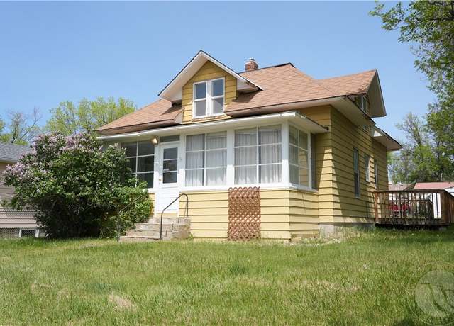 Property at 403 First St NE, Harlowton, MT 59036, 4 beds, 1 bath
