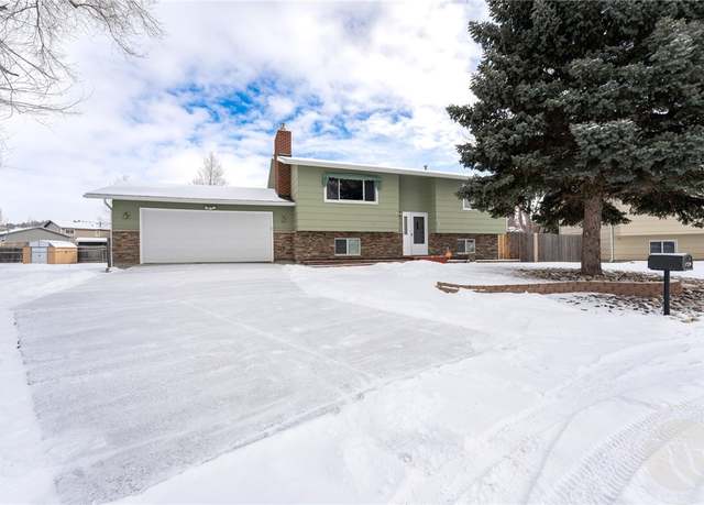 Property at 729 Tanglewood Drive Dr, Billings, MT 59101, 4 beds, 2 baths