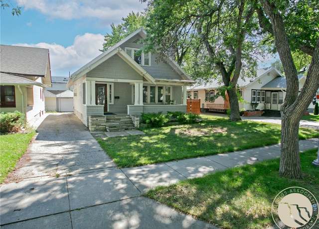 Property at 112 Wyoming Ave Ave, Billings, MT 59101, 5 beds, 3 baths