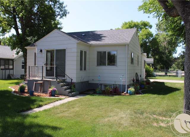 Property at 5 E 2nd Avenue Ave N, Columbus, MT 59019, 3 beds, 1.5 baths