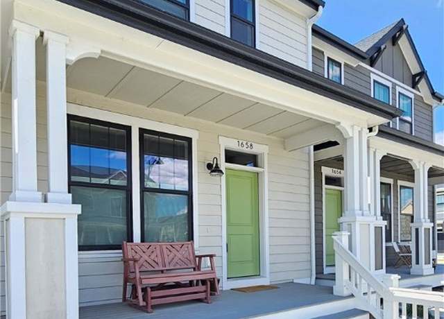 Property at 1658 St. George Blvd, Billings, MT 59101, 2 beds, 2.5 baths