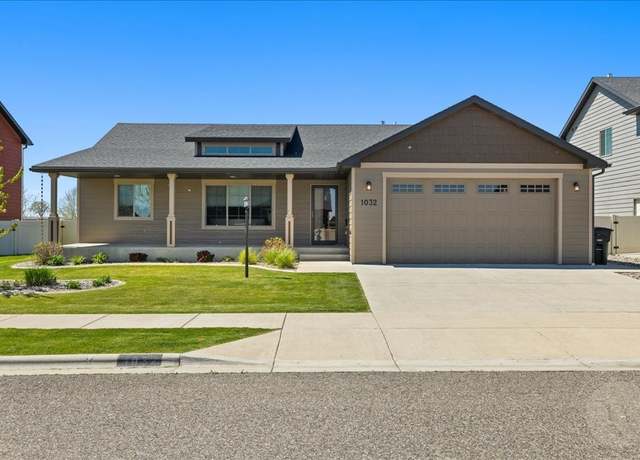 Property at 1032 Blackberry Way, Billings, MT 59106, 3 beds, 2 baths