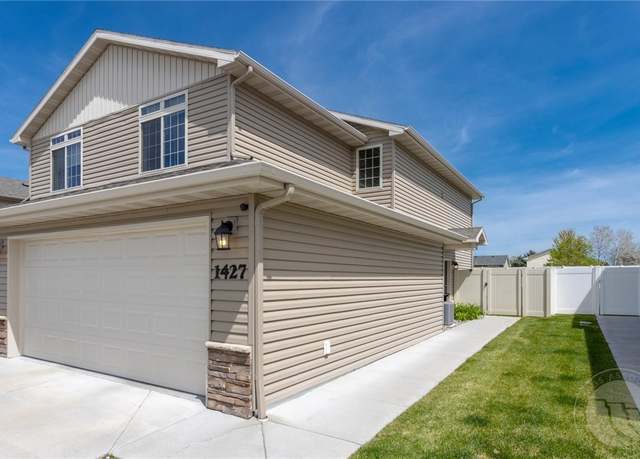 Property at 1427 Naples St, Billings, MT 59105, 2 beds, 2.5 baths