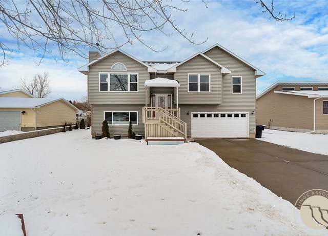 Property at 1735 Cody Dr, Billings, MT 59105, 3 beds, 2 baths