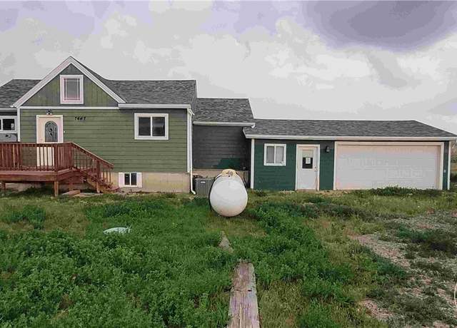 Property at 7447 Burlington Ave, Billings, MT 59106, 3 beds, 2 baths