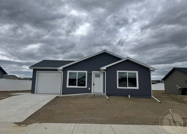 Property at 2214 Lindero Blvd, Billings, MT 59015, 3 beds, 2 baths