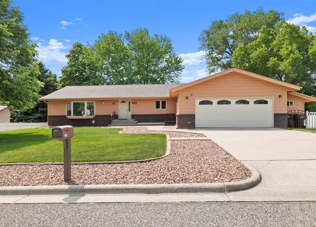 Property at 3240 Horton Smith Lane Ln, Billings, MT 59106, 4 beds, 3 baths