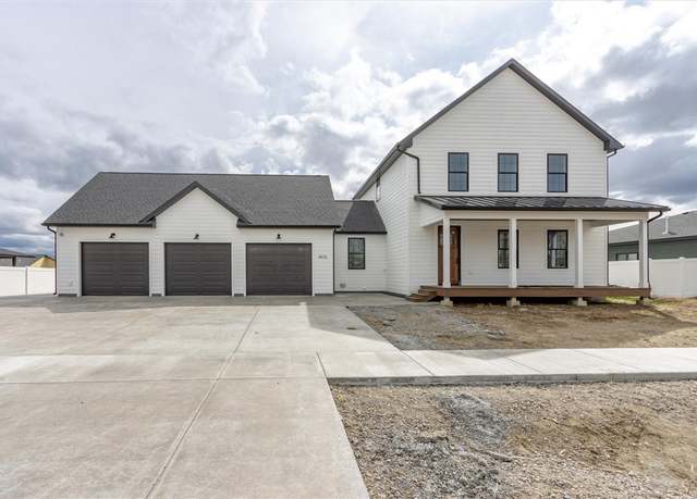 Property at 4636 Broadwater Ave, Billings, MT 59106, 5 beds, 3.5 baths