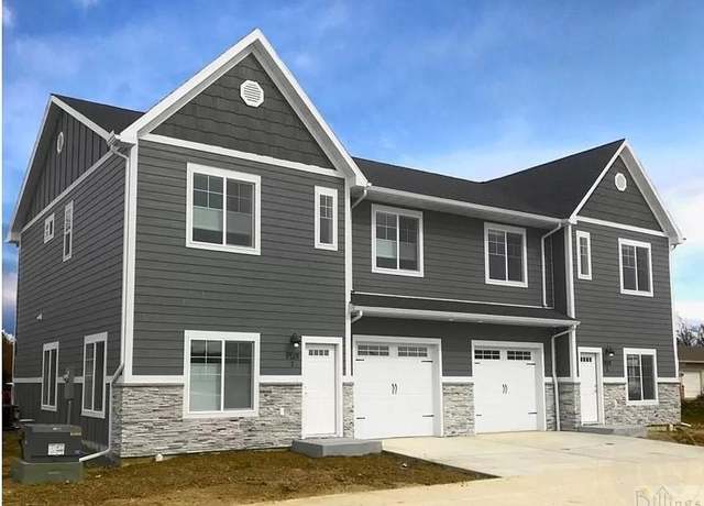 Property at 1029 Yellowstone Ave #1, Billings, MT 59102, 3 beds, 2.5 baths