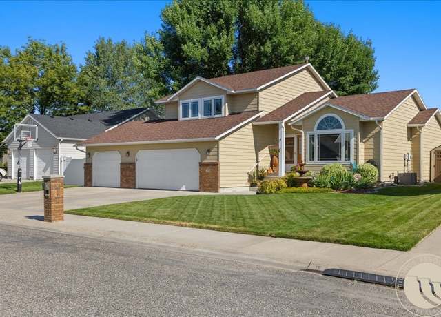 Property at 3855 Parkhill Drive Dr, Billings, MT 59102, 3 beds, 2.5 baths