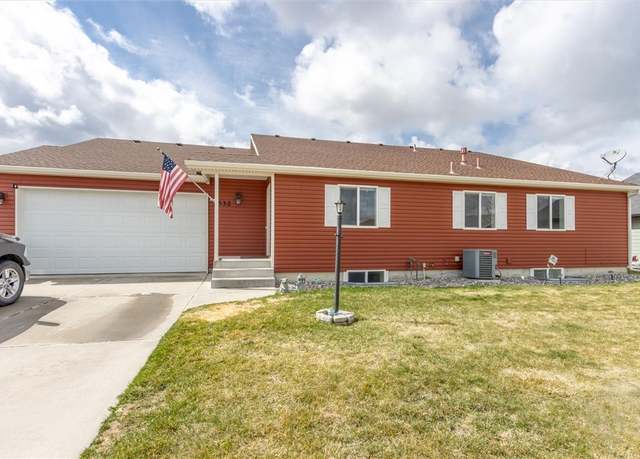 Property at 1532 Ruby Range Way, Billings, MT 59101, 4 beds, 2 baths
