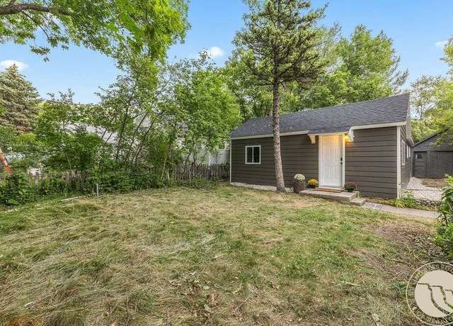Property at 809 N 18th St, Billings, MT 59101, 3 beds, 2 baths